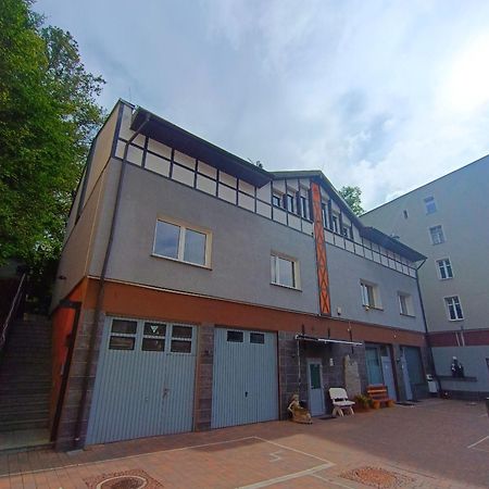 Noclegi "Poza Szlakiem" Walbrzych Exterior photo