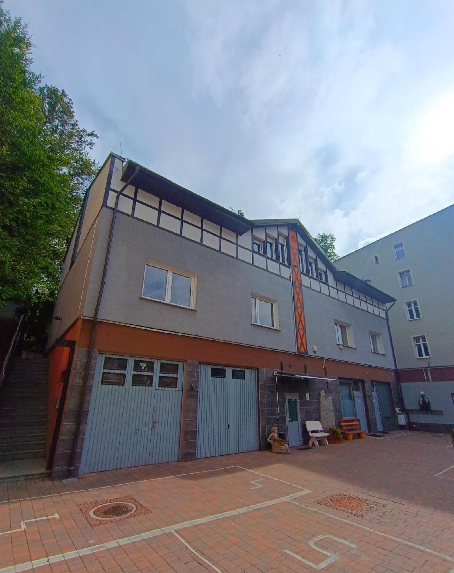 Noclegi "Poza Szlakiem" Walbrzych Exterior photo